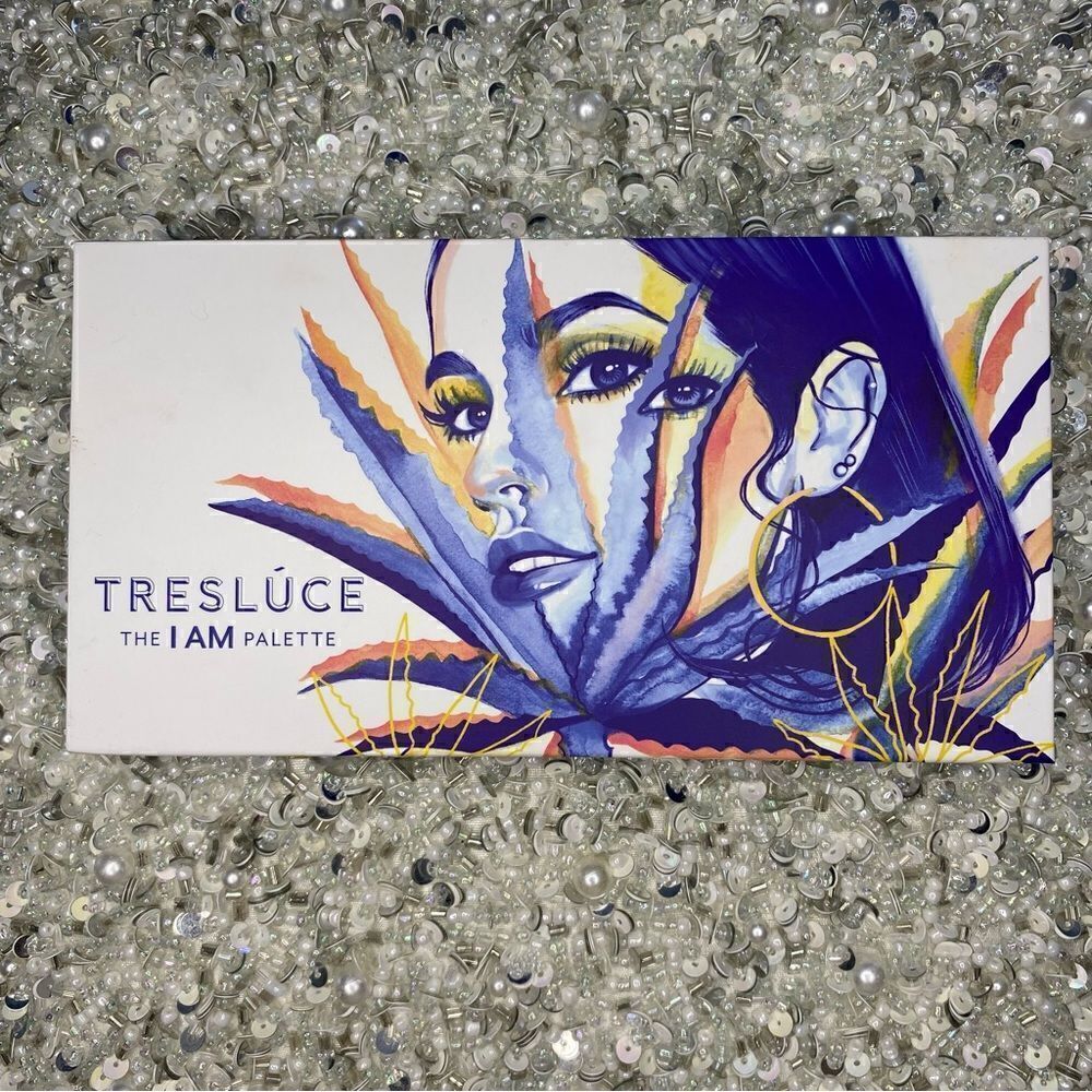 Tresluce I Am shadow palette